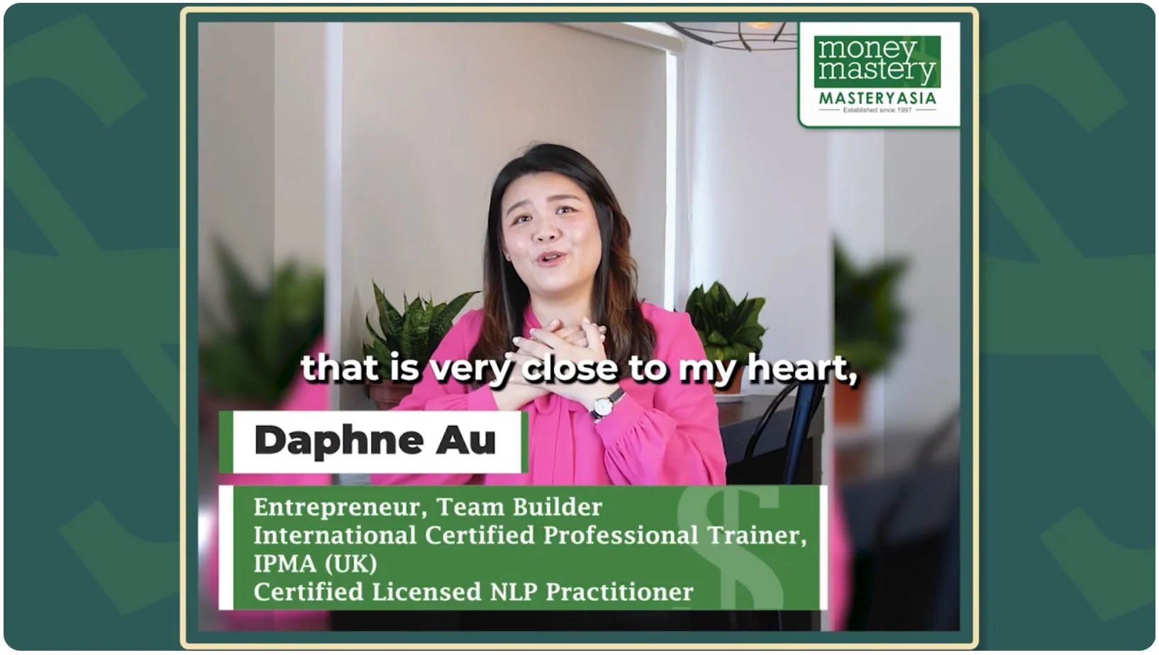 Daphne Au